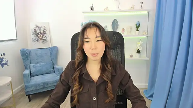 AnnaReyla online show from October 8, 11:36 am