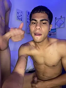 Dannytwinksxxx online show from April 30, 8:57 pm
