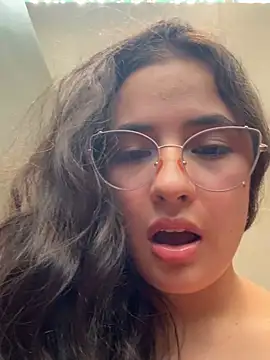 baaby-miiaa online show from May 23, 3:21 pm