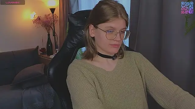  JessieVibes online show from May 21, 2:37 pm