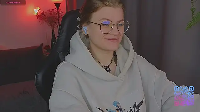  JessieVibes online show from May 26, 1:21 pm
