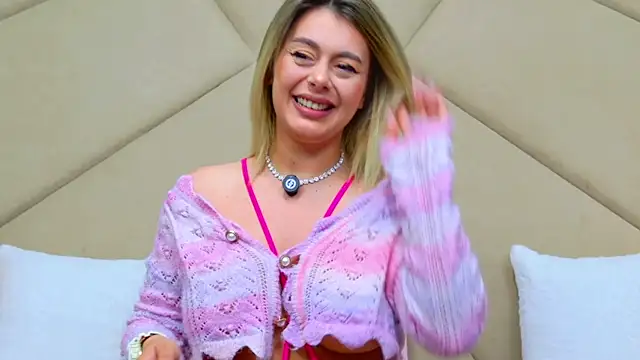 ChloeFrost online show from May 20, 5:26 am