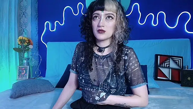 JeanneSabatier online show from April 29, 7:41 pm