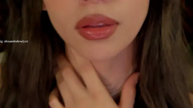 hannah brady online show from May 6, 10:14 pm