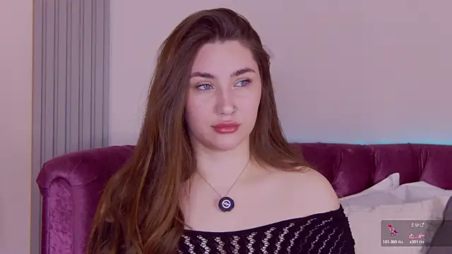 KiraBarlows online show from May 11, 7:44 pm