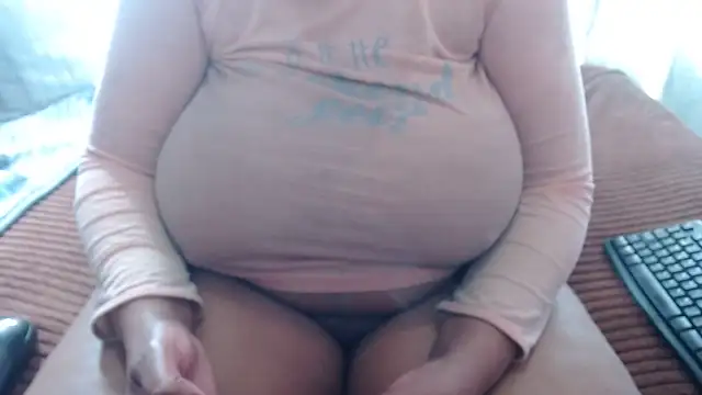 BUBBLYBUNNYxx online show from May 6, 9:46 am