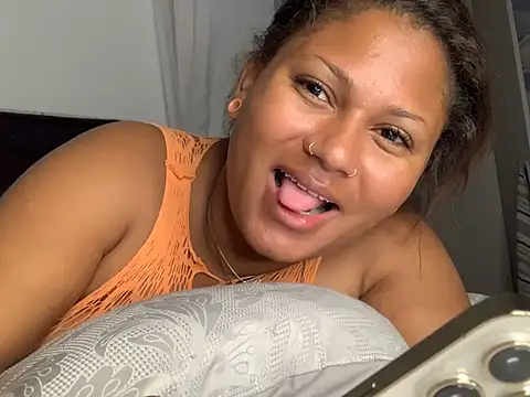 madell online show from May 12, 2:53 am