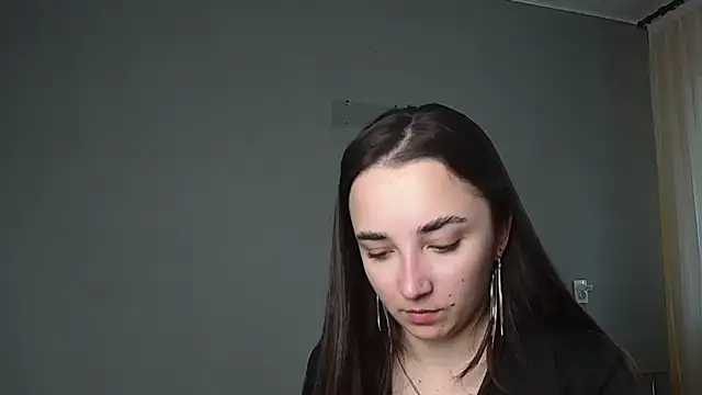 Eva Gloryy online show from May 4, 4:11 pm