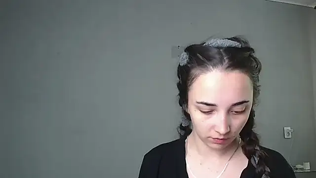 Eva Gloryy online show from May 24, 1:32 pm