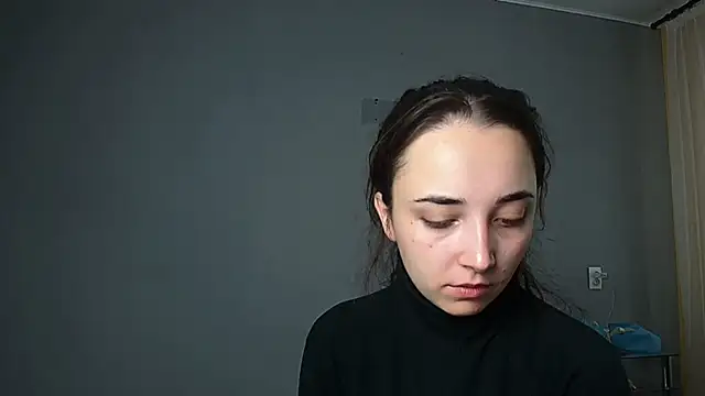 Snapshot of Eva_Gloryy chatting on September 24, 9:52 am Eva Gloryy online show from September 24, 9:52 am