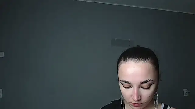 Eva Gloryy online show from May 5, 8:12 pm