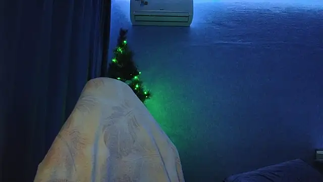 HotBrandyX online show from December 15, 12:43 pm