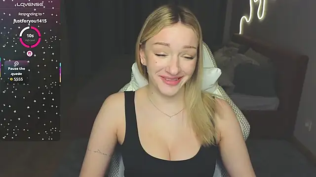MargaretSweet1 online show from May 12, 1:14 am