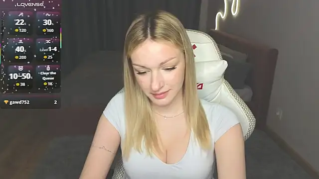 MargaretSweet1 online show from May 13, 10:48 pm