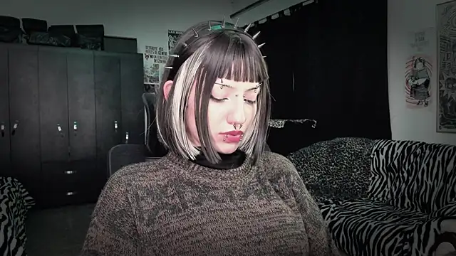 roxy toxic online show from June 10, 12:54 am
