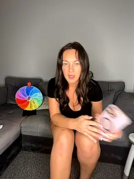 GoddessLucyRose online show from September 22, 8:51 pm