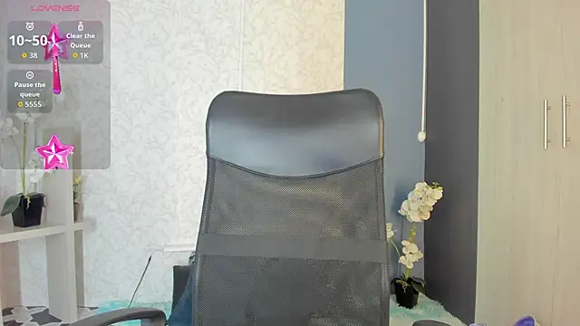 ValeriaOrtega online show from May 8, 11:35 am