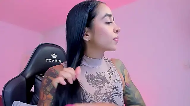 sophierooy22 online show from May 11, 7:44 pm