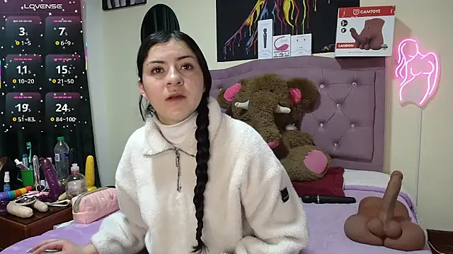 Emmie Hot online show from May 19, 11:39 am