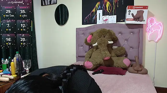Emmie Hot online show from May 25, 11:53 am