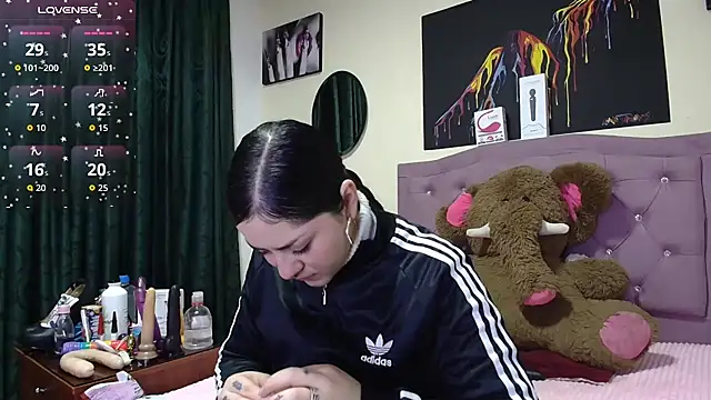 Emmie Hot online show from March 11, 11:47 am