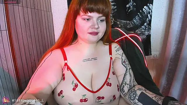 missmayaqueen online show from April 23, 5:37 pm