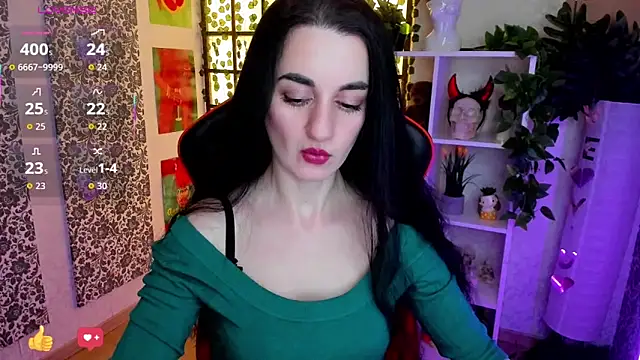 JessicaAlfo online show from May 18, 2:43 am