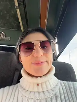 fiorella paris online show from March 23, 9:10 pm