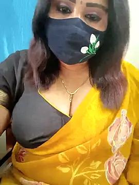Queenflowerr online show from May 8, 7:38 pm