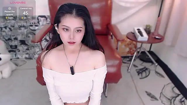 cat-lady-6688 online show from October 10, 11:59 am