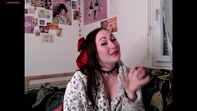 AdorahB3ll3 online show from March 31, 7:14 pm