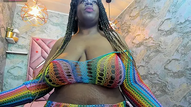 nefertiti ebony online show from May 25, 8:19 pm
