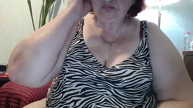 DeniseeRosea online show from May 25, 6:51 pm
