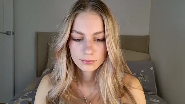 GabriellaOlsen online show from October 20, 12:30 pm