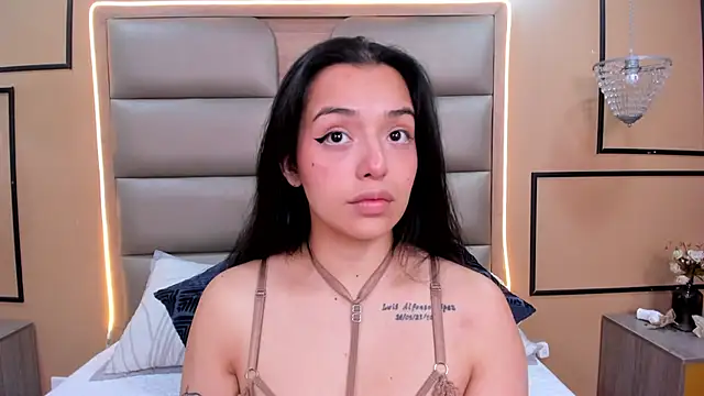 CAYLINCOLLINS online show from October 28, 3:23 am