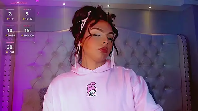 CamiiGarcia online show from September 29, 8:03 pm