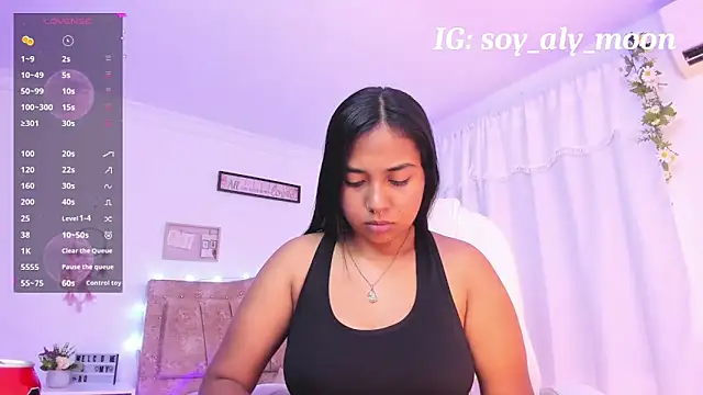 soy aly moon online show from September 21, 10:19 pm