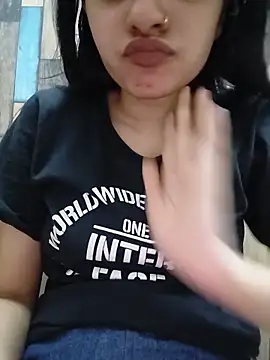 cute IndianBabe online show from May 27, 1:57 am