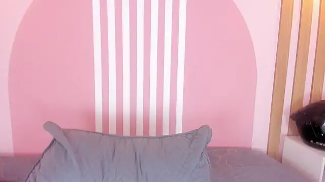 Lannajansen online show from March 10, 3:38 pm