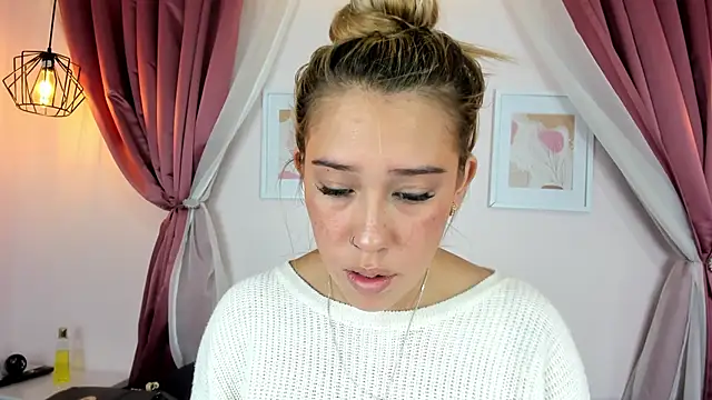 Lannajansen online show from May 24, 3:33 pm