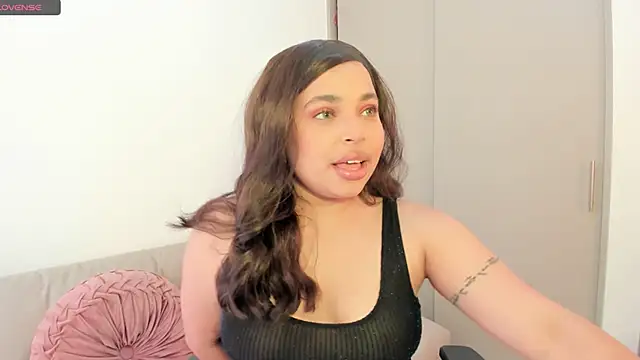 RachelRusso online show from October 12, 7:49 pm