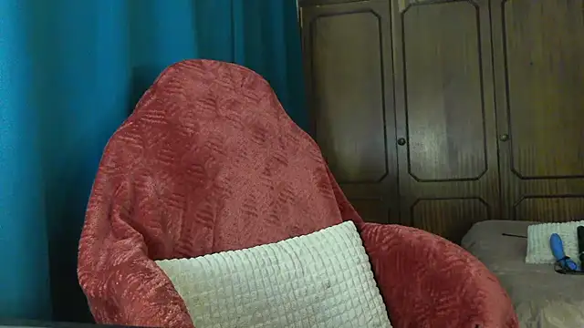 bunnyfox420 online show from January 7, 6:22 pm