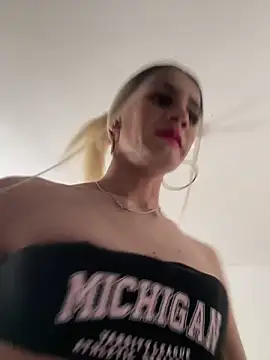 Sexy valgirl online show from May 21, 4:49 pm