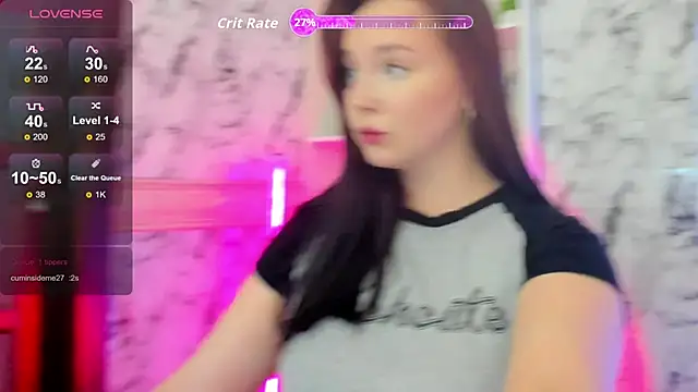 Snapshot of maya_suun chatting on September 28, 1:23 am maya suun online show from September 28, 1:23 am