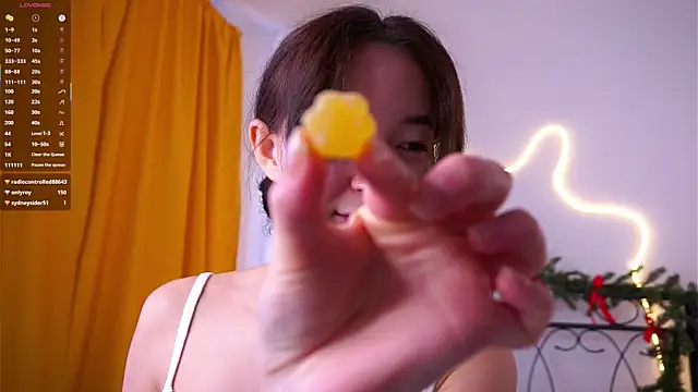 VeronaCritchlow online show from February 23, 7:30 am