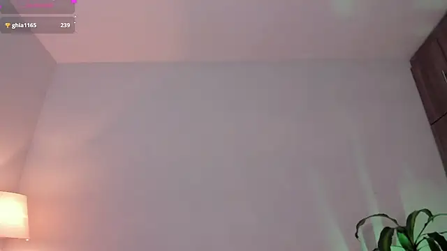Hannah Jonhson online show from May 15, 12:16 am