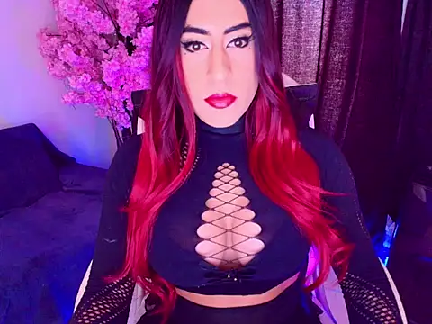latexgoddes online show from May 24, 6:51 pm
