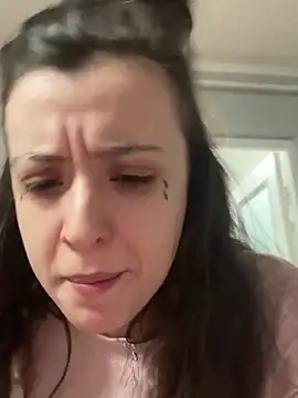 bunnythetailor online show from November 23, 4:08 pm