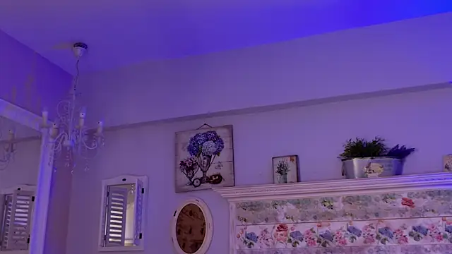 AylaPearl online show from January 8, 8:13 pm