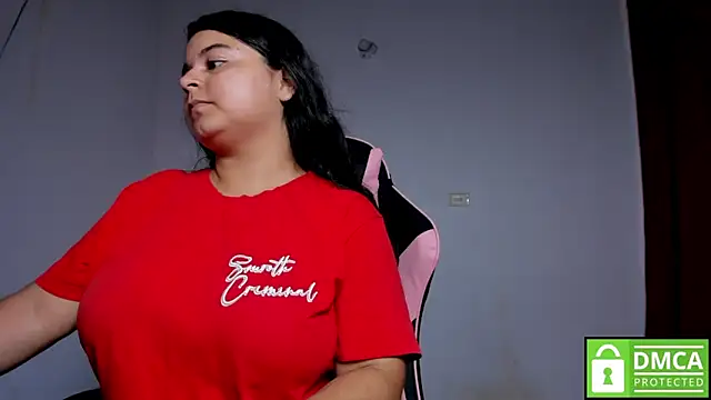 Little Shaara online show from November 3, 8:46 pm